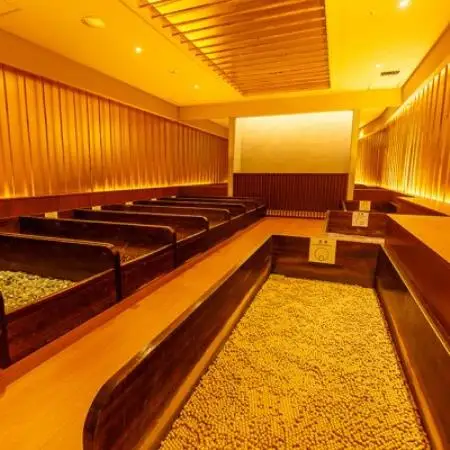 《竹取の湯》岩盤浴入り放題!永山健康ランド竹取の湯　入館券+お食事1,000円券付ライトプラン【1760490】