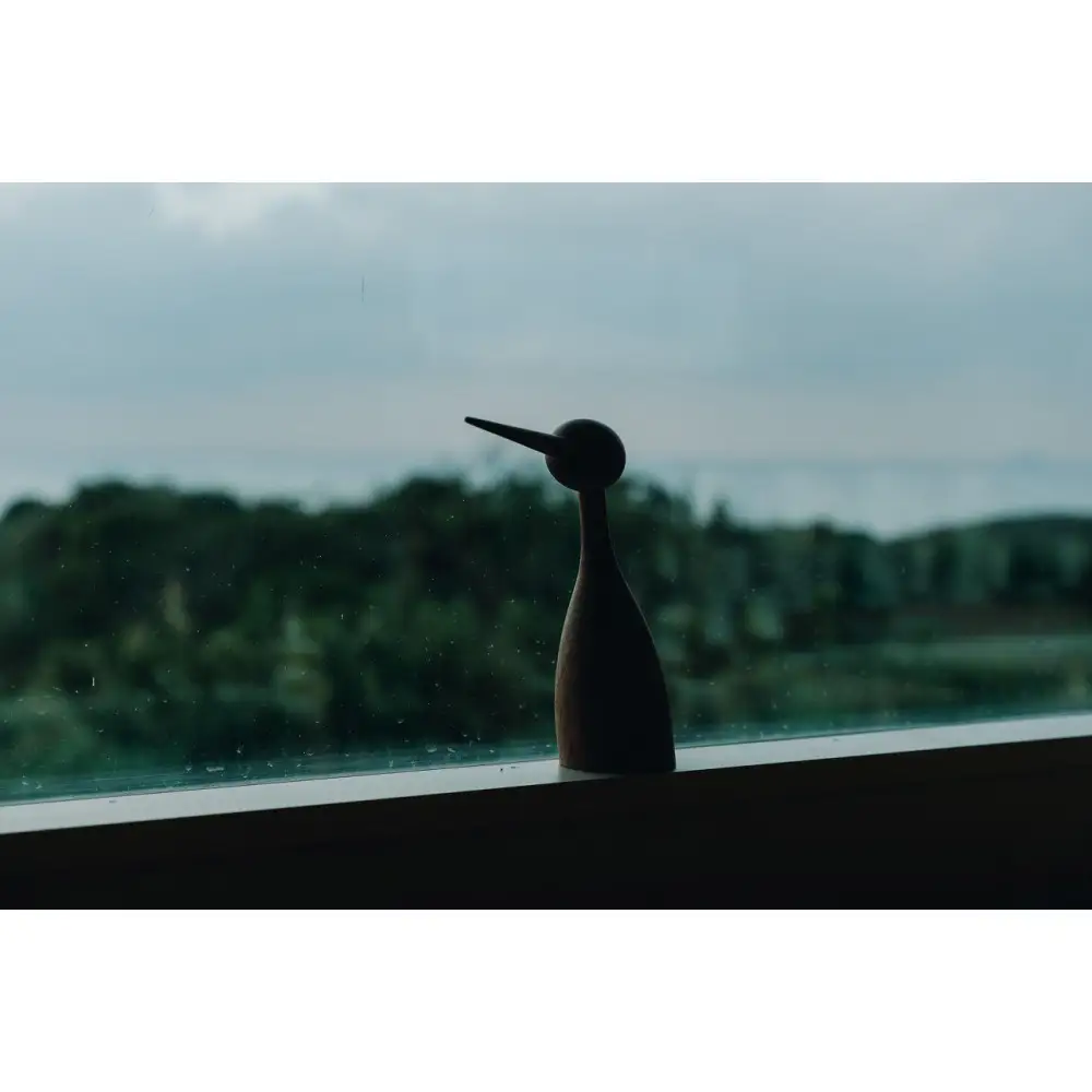 【Tagayasan（タガヤサン）：こげ茶】【銘木再生】幸運を運ぶ木製オブジェliving_bird 鶴
