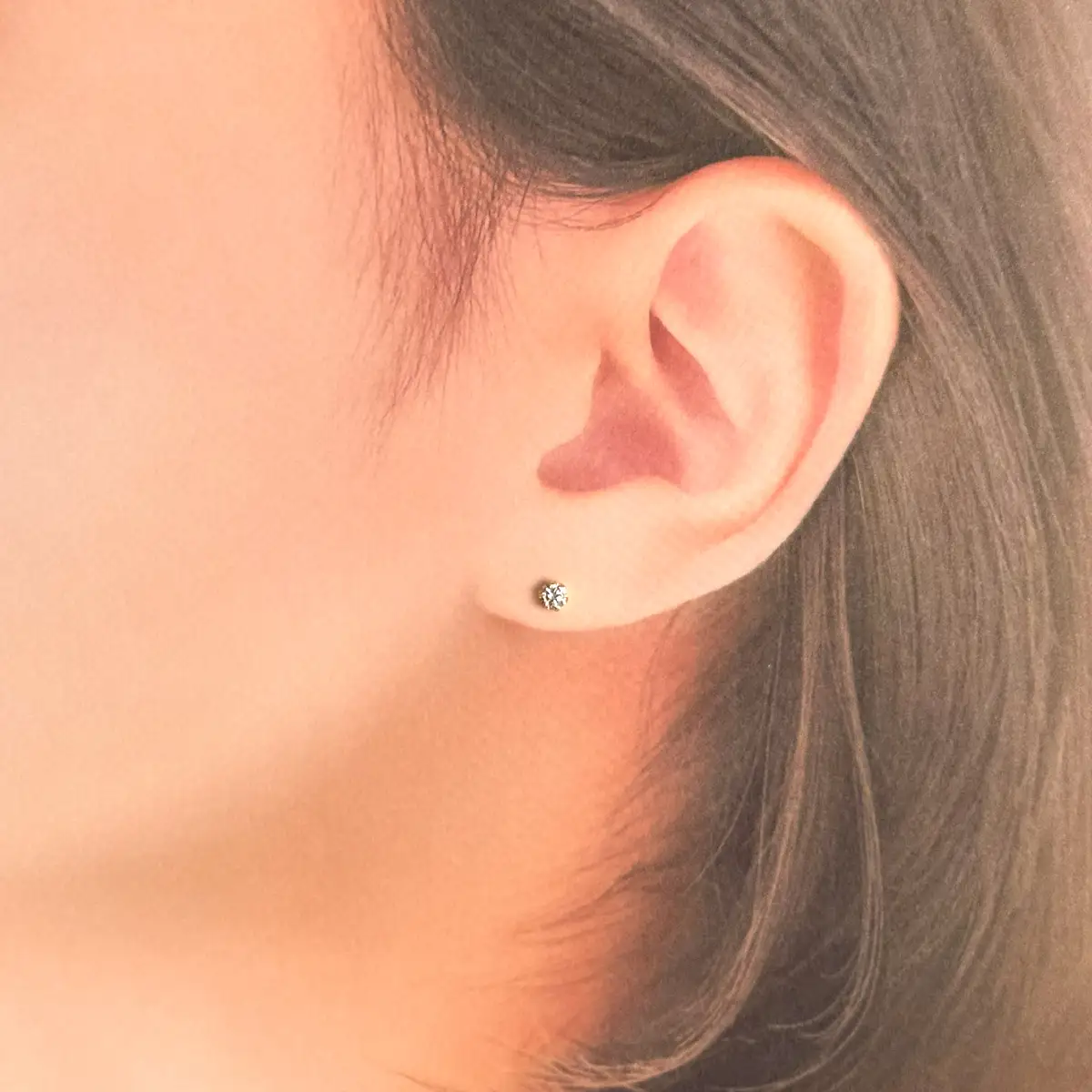 Ｋ１８製Ｔｏｔａｌ０．２０ｃｔ(０．１０ｃｔ／０．１０ｃｔ)ダイヤモンドピアス ALPBK197