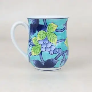 有田焼 染錦ぶどう 緑 マグカップ【大慶】うつわ 食器 器 コーヒー コップ 手描き ci075