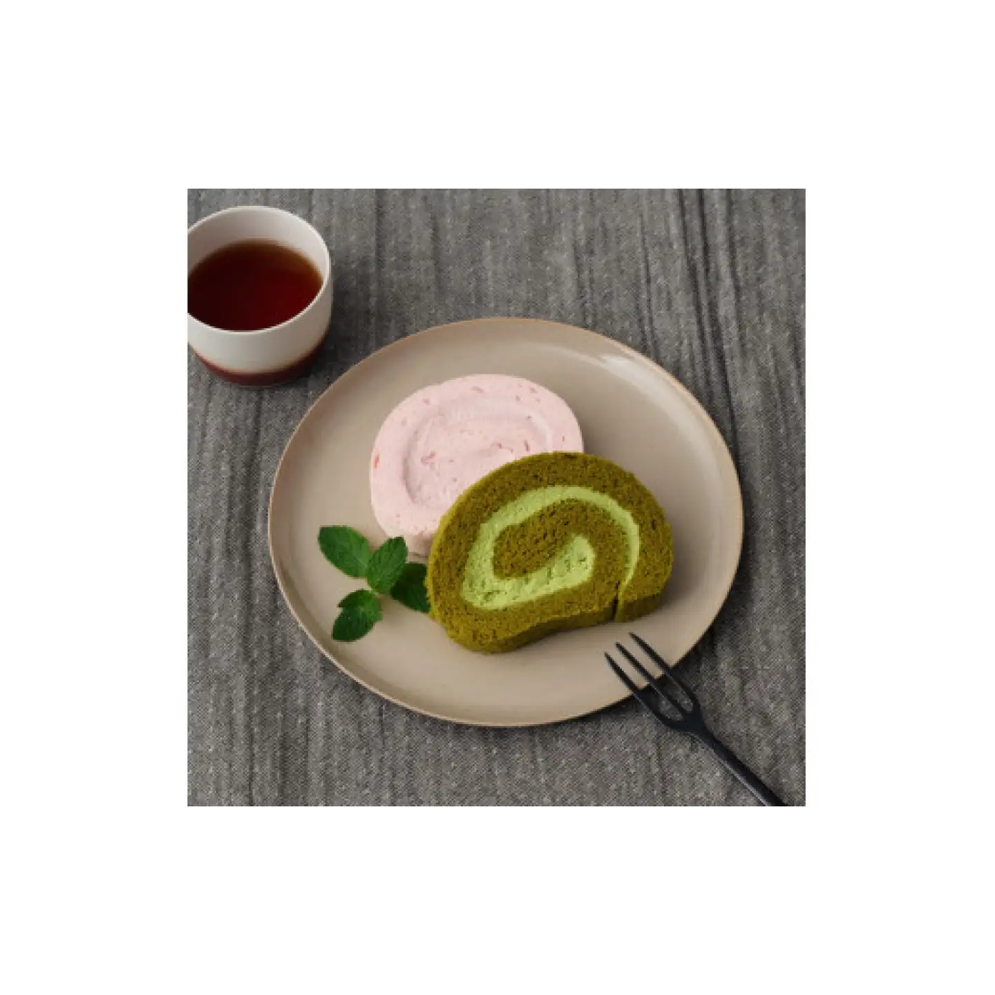 人気ロール 4本セット / 米粉 グルテンフリー ロールケーキ お菓子 スイーツ / 佐賀県 / コメコロールズ[41AJBQ016]