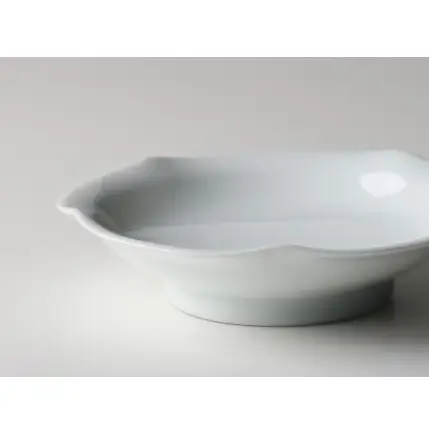 有田焼 白磁輪花豆皿ペア【佳秀窯 西山正作】食器 器 うつわ 伝統工芸 ろくろ 豆皿 お花 bs024