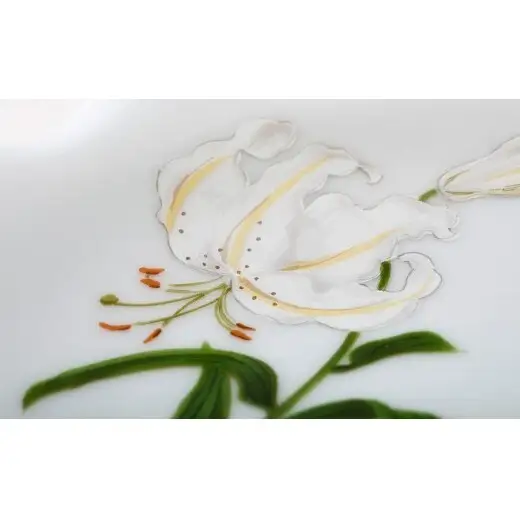 有田焼 白百合 フリルトレイ揃【深川製磁】食器 器 うつわ 百合 ユリ 和食器 取り皿 小皿 白 ホワイト モダン 上品 セット aa071