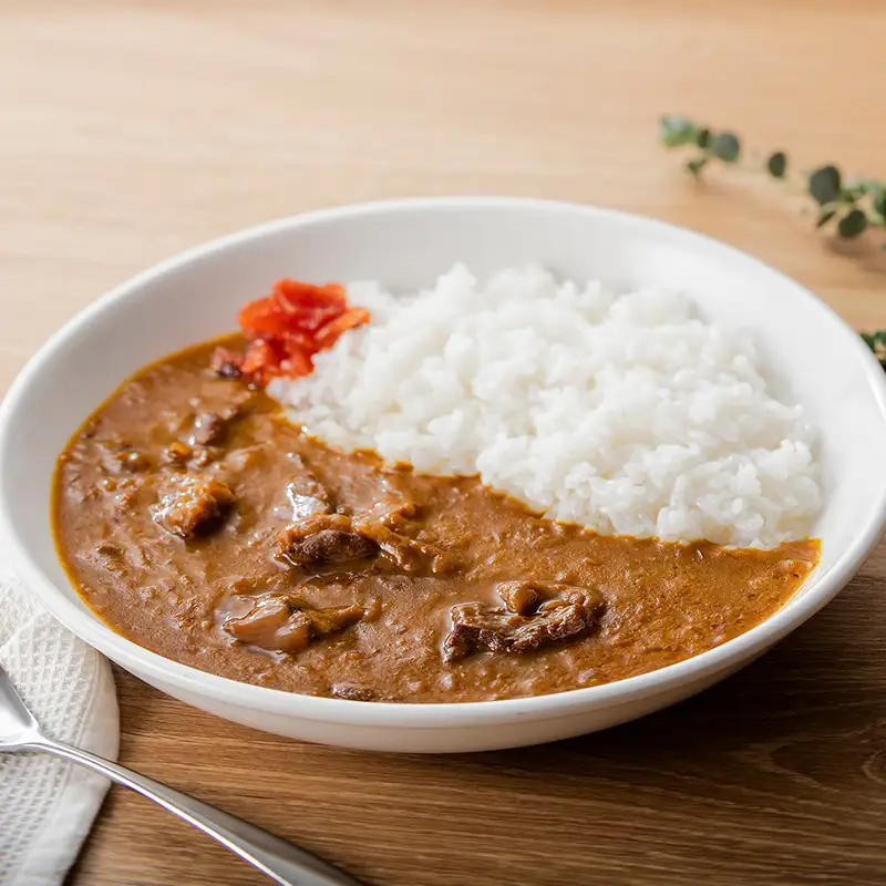【定期便・全3回】赤城牛ビーフカレー食べ比べ3種計24個（8個×3回） カレー レトルト 牛肉 銘柄牛 赤城牛 長期保存  F4H-0848