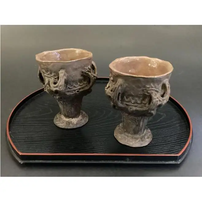 縄文・火焔型土器のフリーカップ　2個セット　8cm×11cm　213ｇ 陶芸品 食器 カップ セット 新潟市