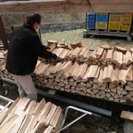 薪 広葉樹 楢 乾燥済 約20kg×10セット 岩手県 遠野市 道の駅 遠野風の丘【複数個口で配送】【配送不可地域：離島・北海道・沖縄県・東海・近畿・中国・四国・九州】【4091623】