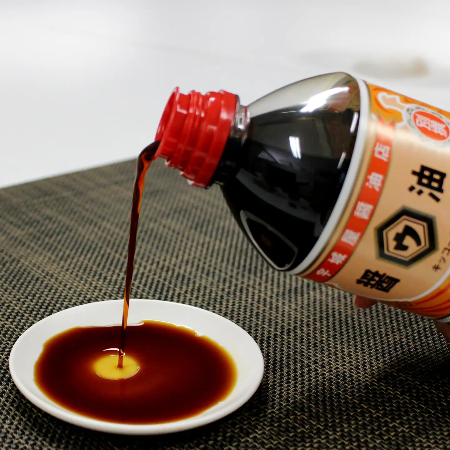 宇城屋醬油店 濃口しょうゆ（別撰）1L×6本セット【調味料 甘口 旨味 和食】