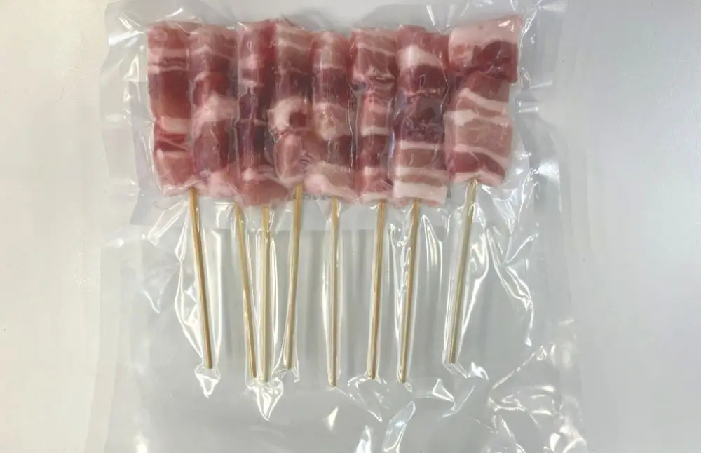 冷凍 豚バラ串 （ 約30g × 8本 ） × 5袋 計40本 串焼き 豚肉 豚バラ お肉 お惣菜 おかず おつまみ 晩酌 酒の肴 お弁当 ホームパーティー バーベキュー 家庭用 業務用