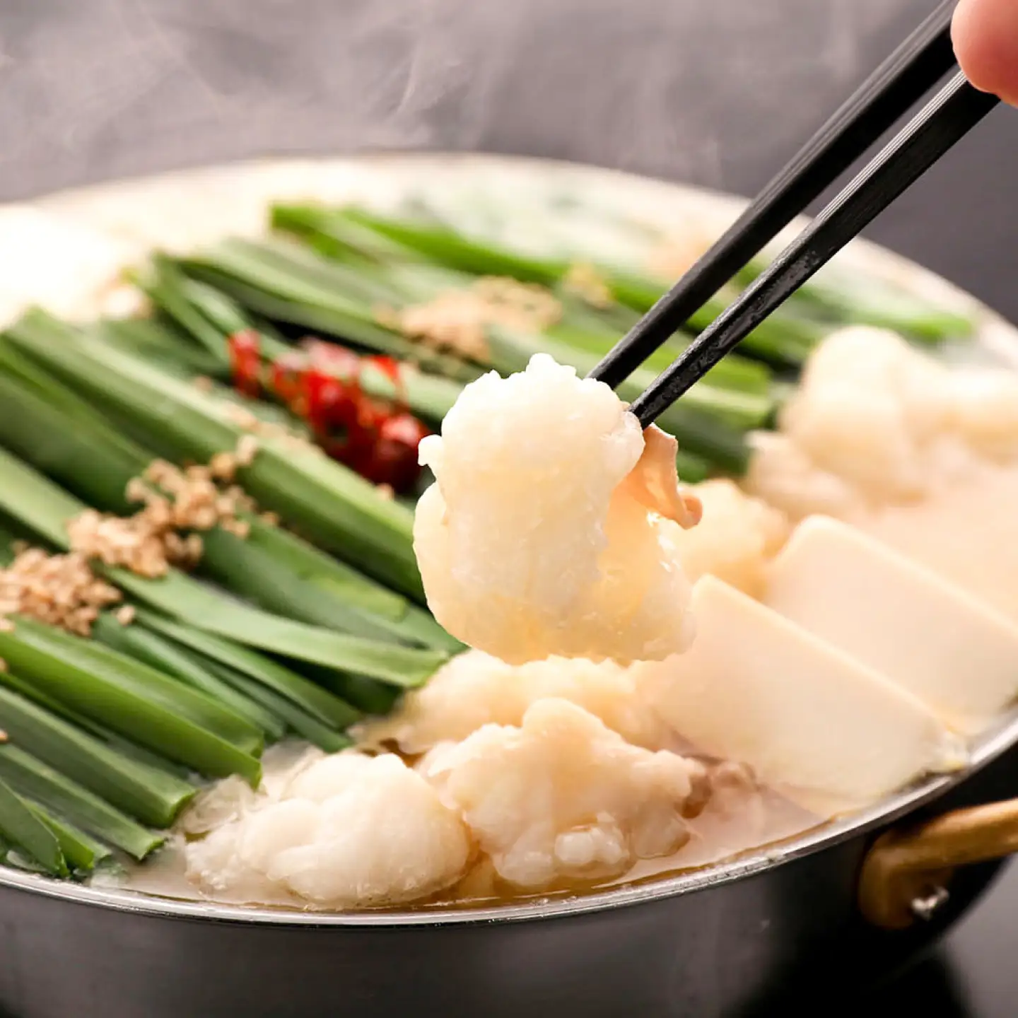 【もつ鍋一藤×かば田】国産黒毛和牛 もつ鍋 味噌味 4-6人前 とかば田の辛子明太子 220g コラボセット [BGCC005]
