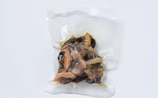 小泊産 冷凍サザエ 真空パック 1袋 (約160g) 【徐福の里物産品直売所】 さざえ 栄螺 貝 海鮮 魚介類 BBQ 刺身 チルド 青森県中泊町 F6N-127
