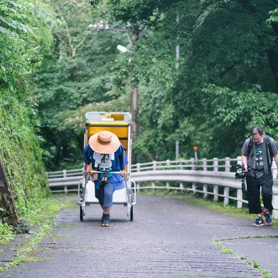 シフォンケーキ チョコチップとカカオのチョコレートシフォンケーキ 1ホール（約19cm） | チョコ カカオ ホールケーキ 冷蔵 合同会社ちゃんちき堂 東京都 青梅市
