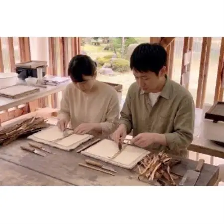赤ちゃんが成人式を迎える日に手渡す「巻き物命名紙作り」【1782713】