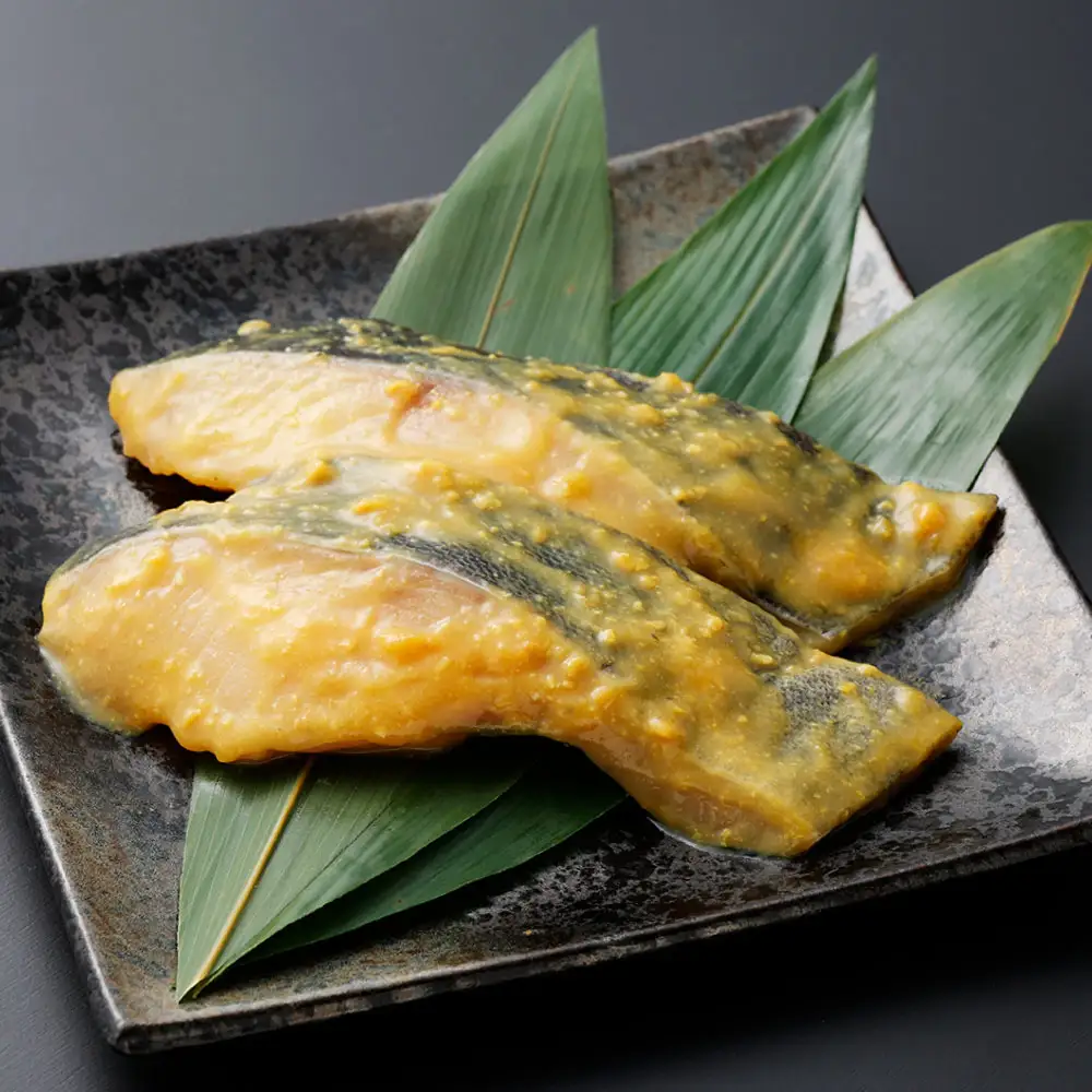 厳選 脂のり抜群！ 銀ダラ4種味くらべ贅沢セット 計8切 （ 西京漬 ・ 甘塩 ・ 粕漬 ・ 照り焼き 各2切×1袋 ） 個包装 銀ダラ 銀鱈 鱈 たら タラ 魚 魚類 魚介 魚介類 甘塩 酒粕 甘辛タレ 切り身 個包装 真空パック おかず お惣菜 惣菜 おつまみ 酒の肴 食べ比べ 詰め合わせ 冷凍