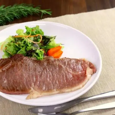 【鹿児島県産】黒毛和牛 サーロインステーキ 約360g(約180g×2枚)(南九州市)【配送不可地域：離島】【1778881】