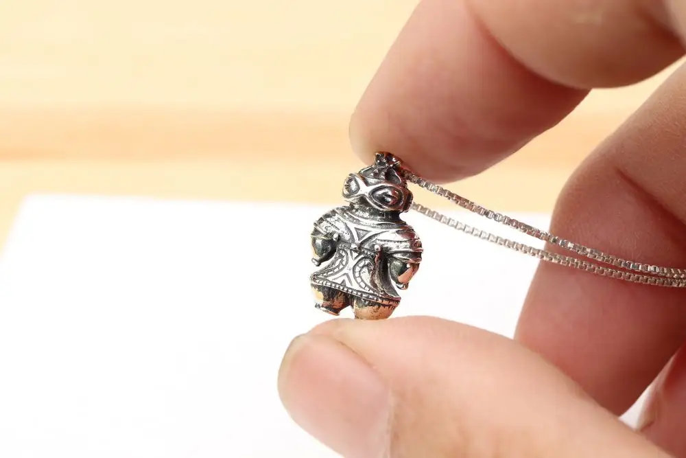 【縄文アクセサリーDo_goods】 SILVER925 初代 豆遮光器土偶のネックレス 659-671 [5839-2348]