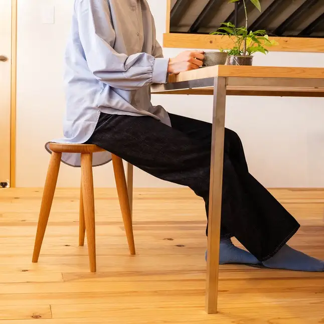 飛騨の職人が製作 じゃがいもスツール C【色ナチュラル・高さ45㎝】 椅子 スツール 椅子 北々工房