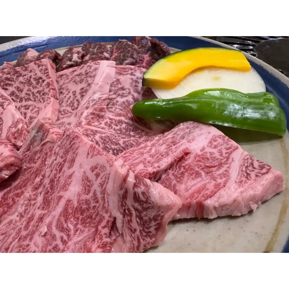 オリーブ牛肩ロース　焼肉200g
