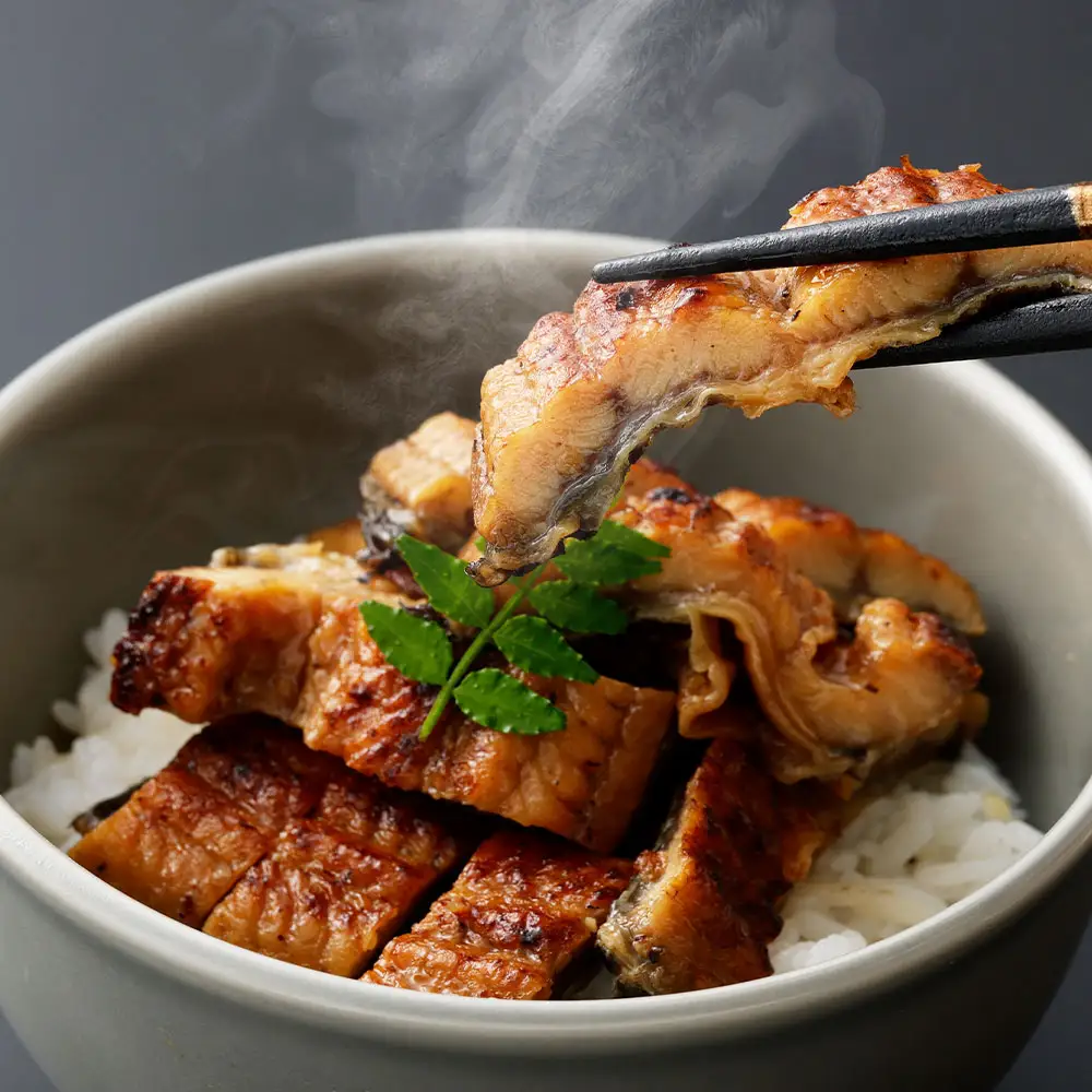 福岡県産肉厚ふっくらうなぎ蒲焼きざみ 約500g（100g×5袋） うなぎ ウナギ 鰻 魚介 魚介類 蒲焼 蒲焼き うな重 うな丼 鰻重 惣菜 おかず おつまみ 晩酌 酒の肴 国産 冷凍