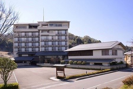 おおとり荘 1泊2食付 ペア宿泊券