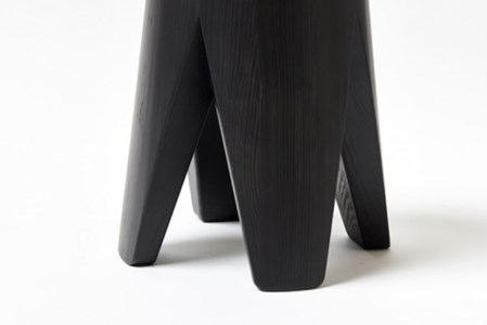 【FIL】4レッグスツール -スミ リミテッド- MASS Series 4leg Stool -SUMI LIMITED- 　小国杉 スツール チェアー チェア ローチェア 丸椅子 椅子 インテリア 家具 木製 無垢材 炭 黒 受注生産 おしゃれ リビング ダイニング Foreque 熊本 阿蘇 南小国町 送料無料