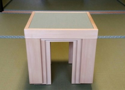 木の香アート『まどころ』 コンパクトスタイルの三連重ねスツール