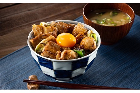 AB234.どーんと５０本！焼き鳥（タレ）1パック5種類×10パック
