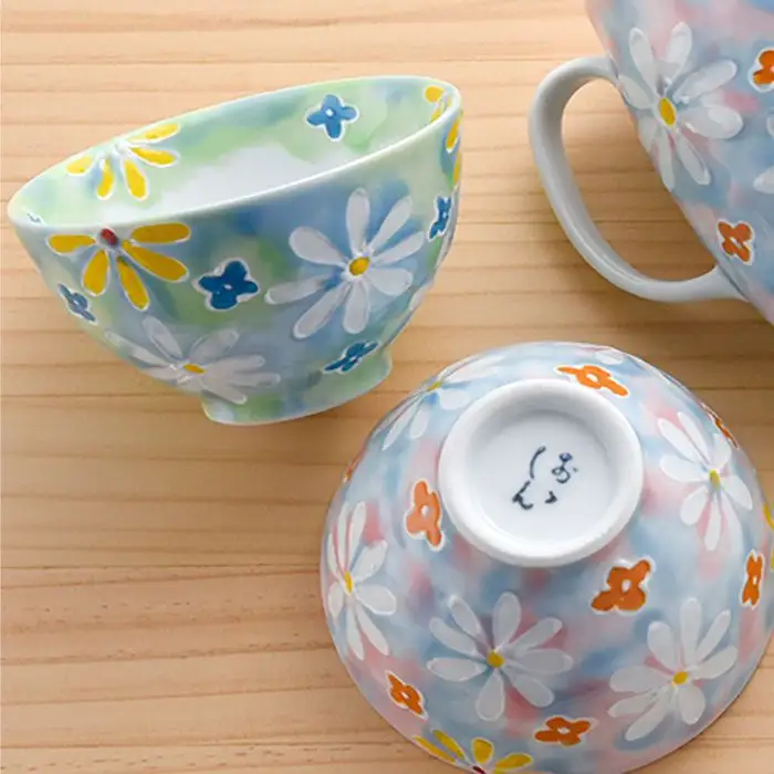 【波佐見焼】コスモス小花 茶碗 マグカップ ピンク・グリーン 2色セット 食器 皿 【大新窯】 [DC22]  波佐見焼