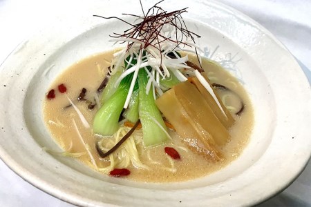 AE193野菜と穀物だけで作った インスタントラーメン6食セット（豚骨風・醤油各3食）