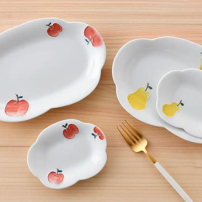【波佐見焼】ラフランス・りんご花型 プレート 大小 ペアセット 食器 皿 【松幸陶芸】 [HB30] 波佐見焼 食器