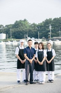 メディア紹介多数！大磯屋製麺所の熟成焼そば（深蒸し仕立て） 30食(中太麺＆平麺) 特製ソース1本・ナポリタンソース2本付き H014-045
