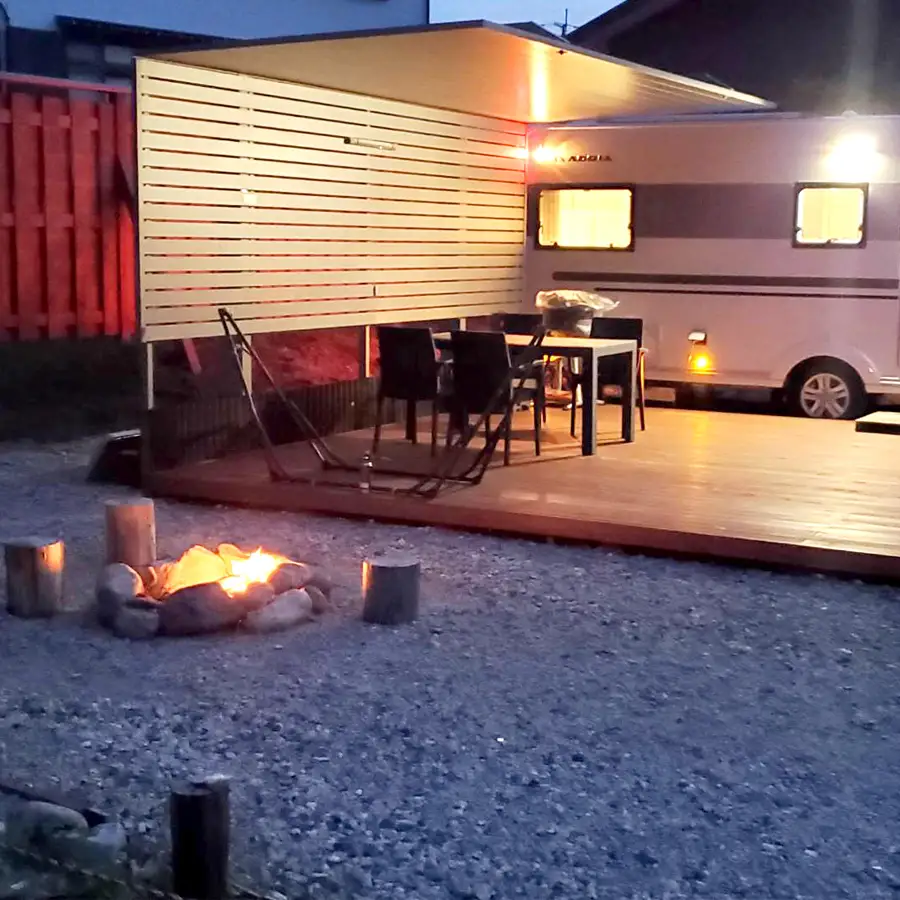 【民宿2・7】大自然の中のトレーラーハウス1泊　夕食BBQ&朝食付き　(大人2名+子供2名様迄)