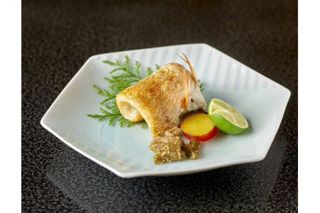 【赤坂／ミシュラン2018掲載】赤坂ととや魚新 特産品ランチ・ディナー共通コース 4名様（1年間有効） お店でふるなび美食体験 FN-Gourmet343660