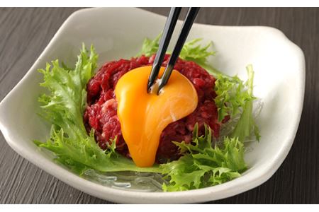 鮮馬刺し 赤身（線切り）ユッケ 15個 750g（50g×15）