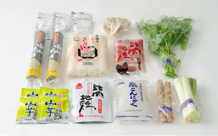 手造りきりたんぽと中山そば年越セット（２～３人前）　105P1511【山王食品 】