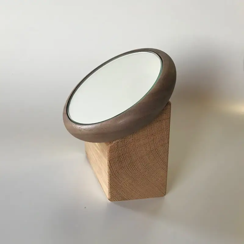 【Face Mirror　ウォールナット材+オーク材】ハンドミラー（手鏡）としてもスタンドミラー（卓上）としてもウォールミラーとしてもご使用いただけます＜フェイスミラー＞ プレゼント 父の日 母の日 入学 卒業 就職 退職 MUKU屋 MUFactory