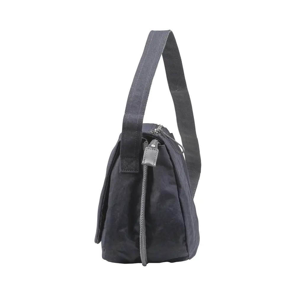 TUTUMU S3900 Flap フラップショルダー ブラック