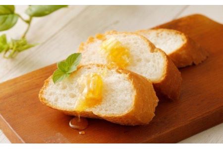 日本ミツバチ 巣蜜 約300g 和蜂巣蜜の ハチミツ