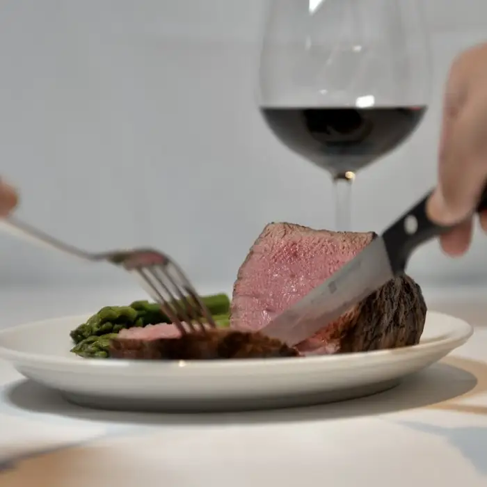 BM002　ダグズ・グループお食事券（3,000円分）