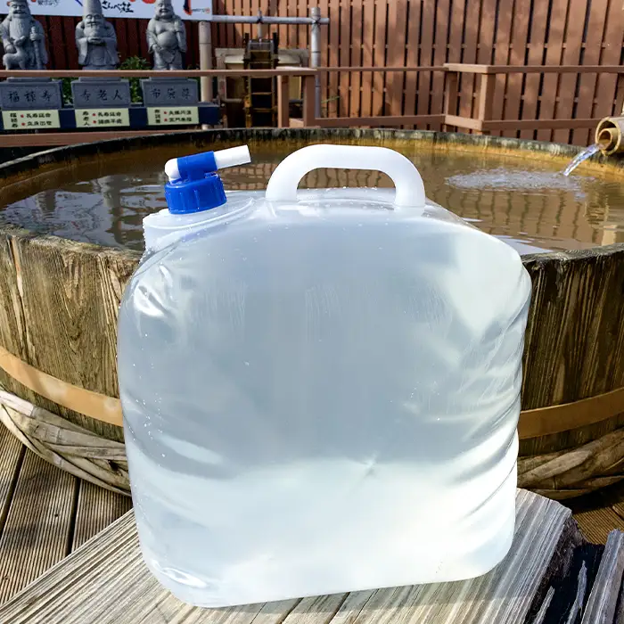 三瓶温泉の源泉100％　浴用温泉水（20L）【国産 島根県産 大田市 ナトリウム塩化物泉 低張性 弱酸性 無添加 ミネラル 鉄分 塩分 メタケイ酸 低温泉 美容 保湿 保温 美肌 】