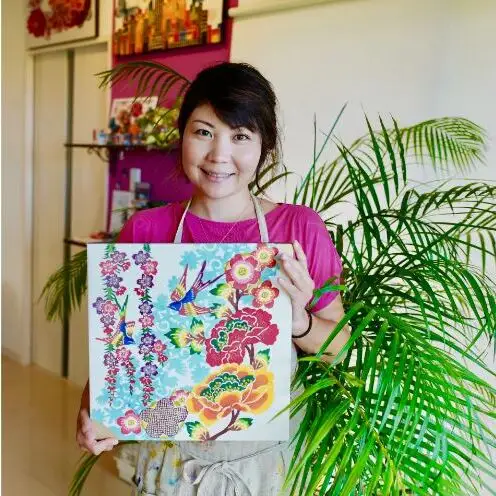 「花と蝶」手染め紅型パネル＜紅型作家＞新垣優香