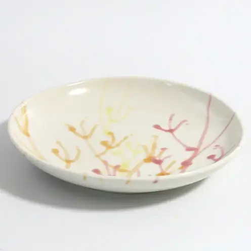 【datta.沖縄南の島陶芸工房】珊瑚プレート 取り皿（2枚セット）青色×純白 ☆ やちむん 読谷村 陶器 大岩浩章 色違い有 お皿 セット商品 彩り うちなーすぐりむん 地場産品 手作り ギフトに 夏 伝統工芸品