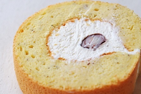 厳選素材のこだわりロールケーキ詰め合わせ　京丹波のオーガニックスイーツ工房「菓歩菓歩」手作り（各1本10cm　240g）　[012NA007]