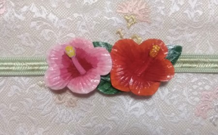 8月の帯留め（ハイビスカス）（兼ブローチ）【hms011A】