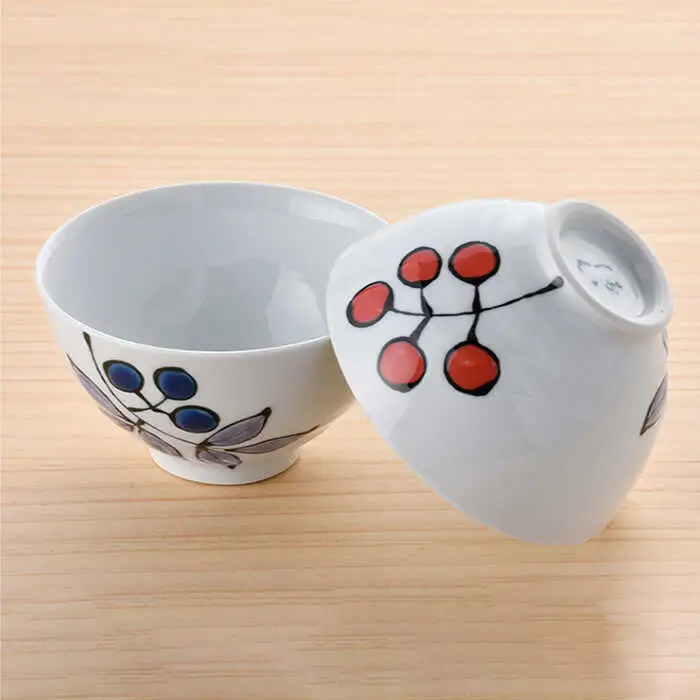 【波佐見焼】南天 夫婦 茶碗・湯呑み・小皿・箸置き 青と赤 8個セット 食器 皿 【大新窯】 [DC81]  波佐見焼