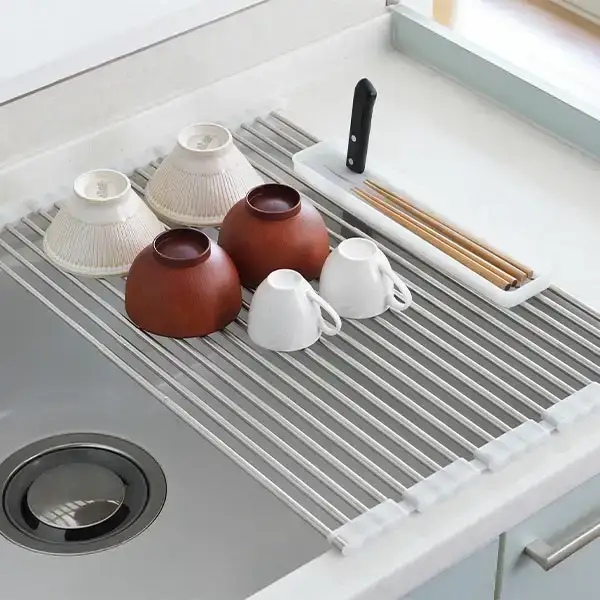 たためてしまえる伸縮水切り ワイドタイプ カトラリーケース付 燕三条 水切り