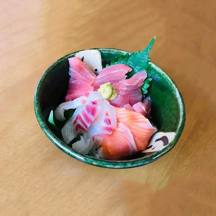 【美濃焼】織部丼揃え 2個セット【みつはし窯 たなか工房】≪土岐市≫ 食器 うつわ どんぶり 鉢 ペア 丼ぶり 丼 麺鉢 ボウル 鉢 大鉢 和食器 おしゃれ 食器 ラーメン鉢 うどん丼ぶり そば丼ぶり 丼物 カフェ丼  [MAC001]