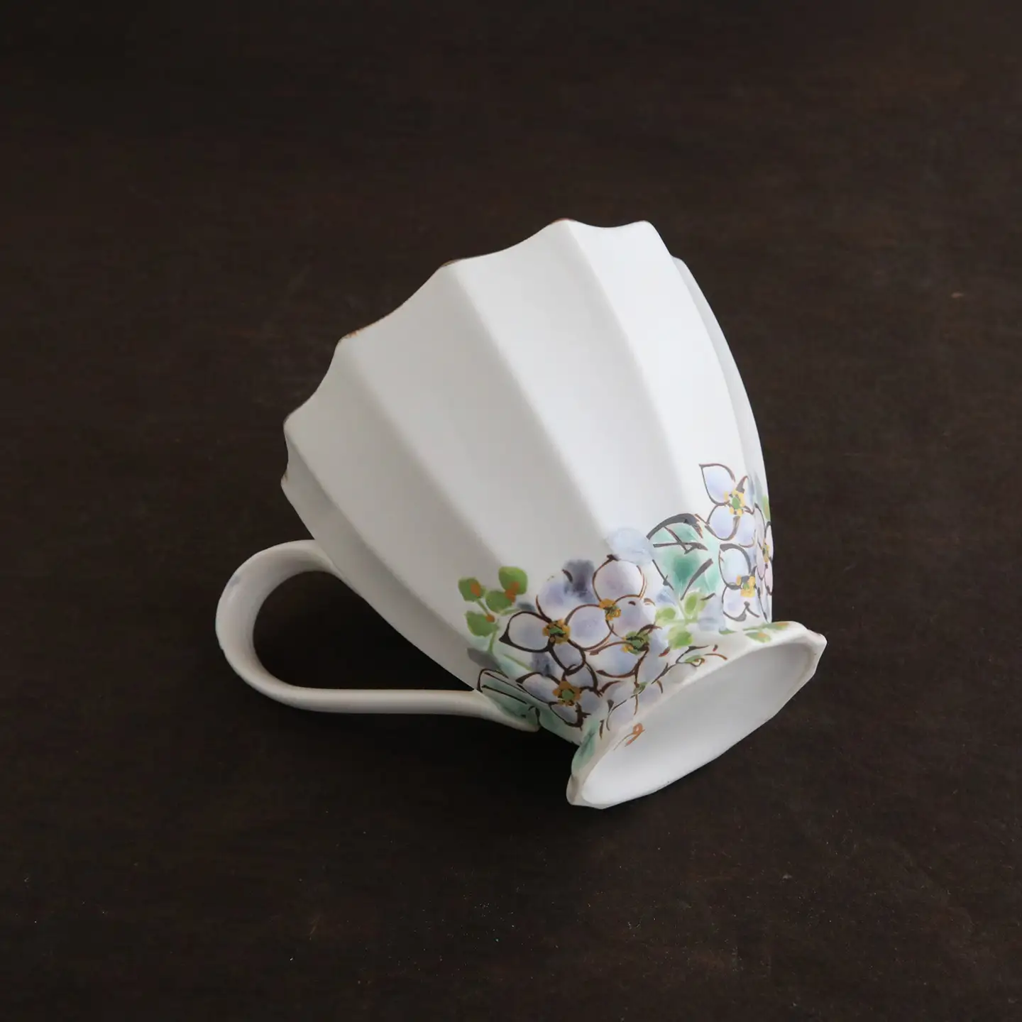 【美濃焼】koyomiお花マグカップ 6月 紫陽花【buzan 武山窯】食器 コーヒーカップ ティーカップ [MBA018]
