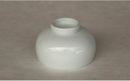 現代の名工 矢鋪與左衛門作【白磁煎茶碗 蓋付き】有田焼 eo002