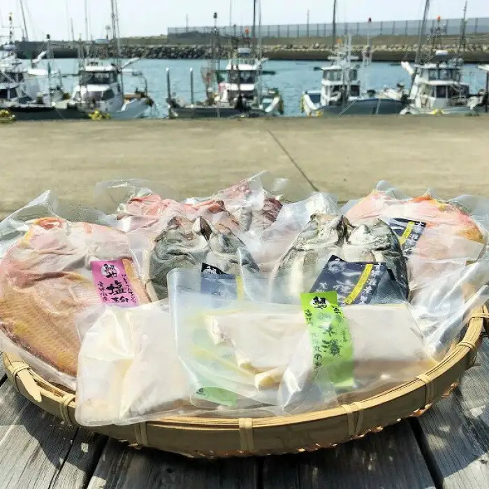 プレミアムフィッシュ加工の干物セット | 納税 福岡 福岡県 福岡市 ひもの 干物 詰め合わせ 魚 さかな お礼の品 返礼品 ご当地グルメ お取り寄せグルメ 食品 魚介 魚介類 特産品 名産品 干し魚 食べ物 冷凍