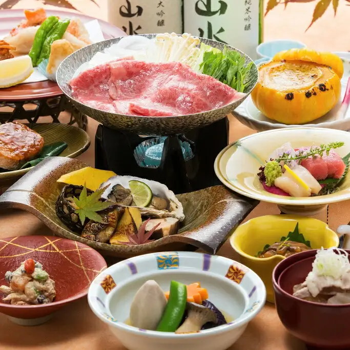 大沢温泉　山水閣ペア宿泊券１泊２食　新館　和室２間（渓流側）プラン 【207】